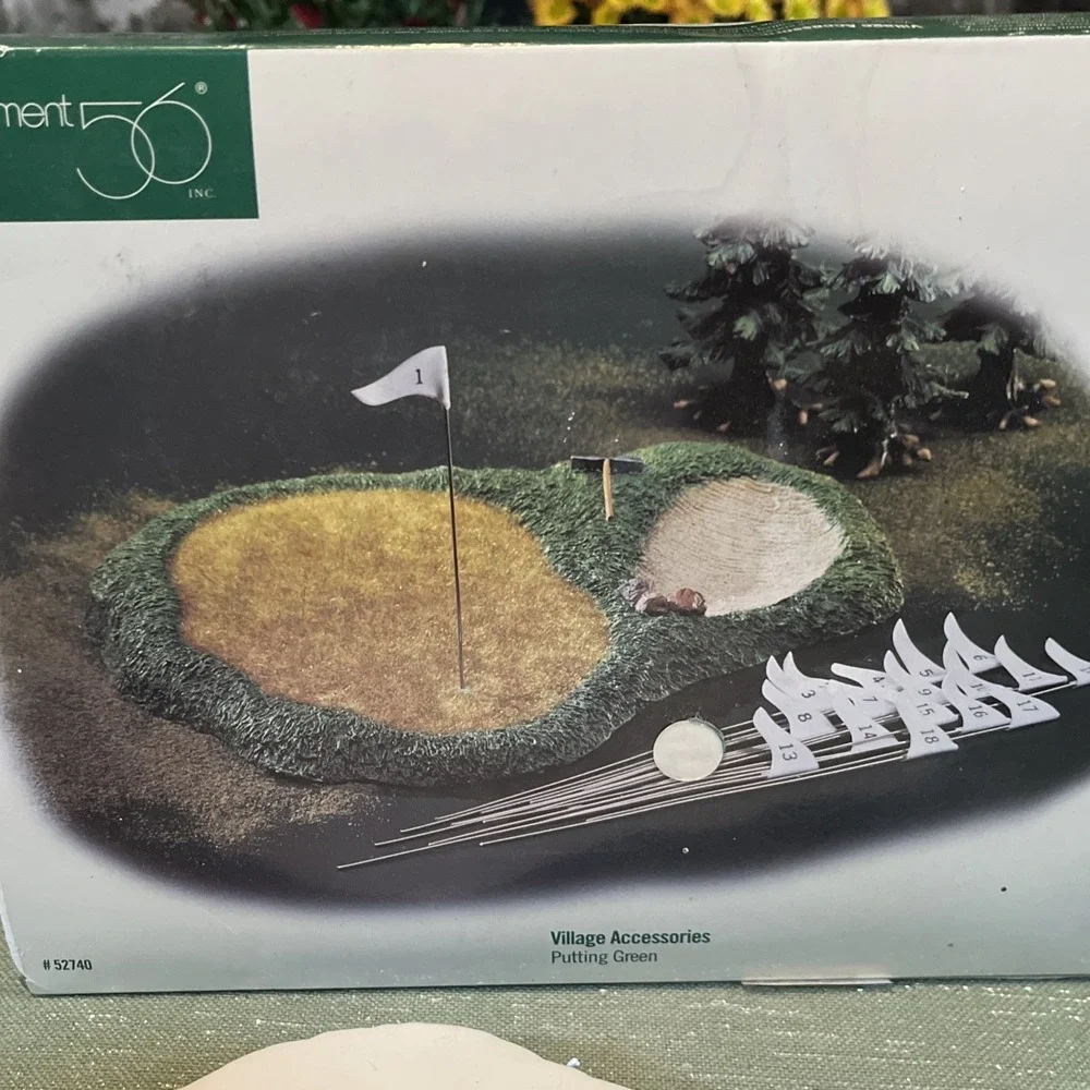Dept 56 52740 Putting Green Village Accessory Christmas Golf Collectable 1998